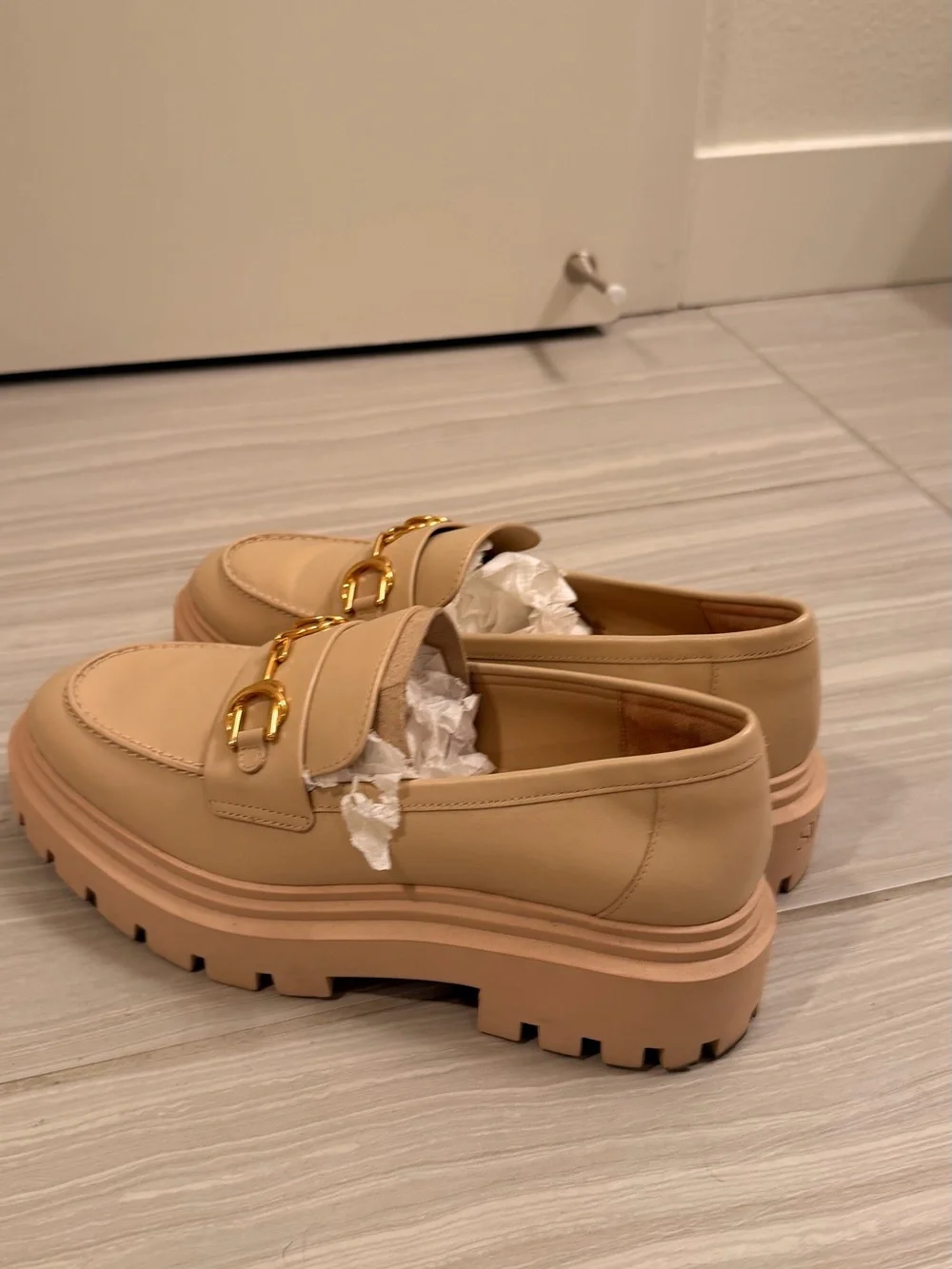 Stuart Weitzman Women's Platform Loafers in Beige with Gold Buckle